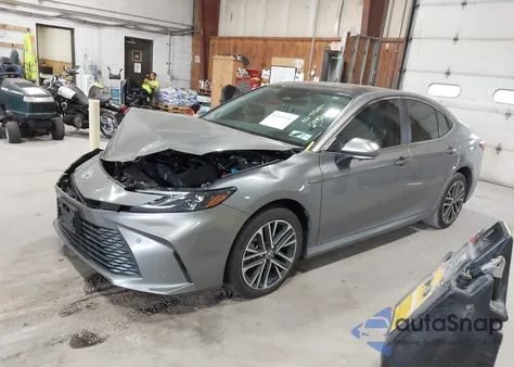 2025 Toyota Camry Xle из США, поврежденный, VIN 4T1DBADKXSU509453